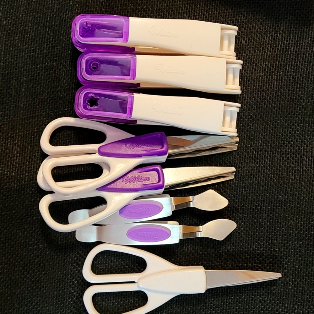 Wilton fondant, gum tools, rollers,